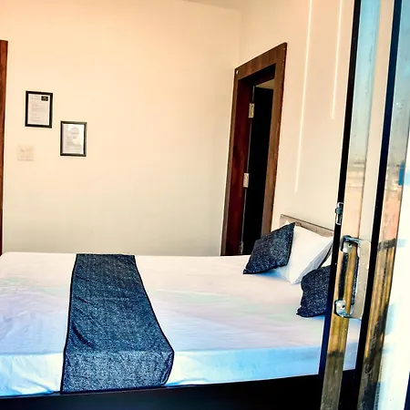 Saya'S Abode - Railview Suites Tezpur Exterior photo
