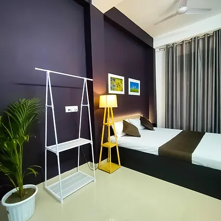 Saya'S Abode - Railview Suites Tezpur Exterior photo