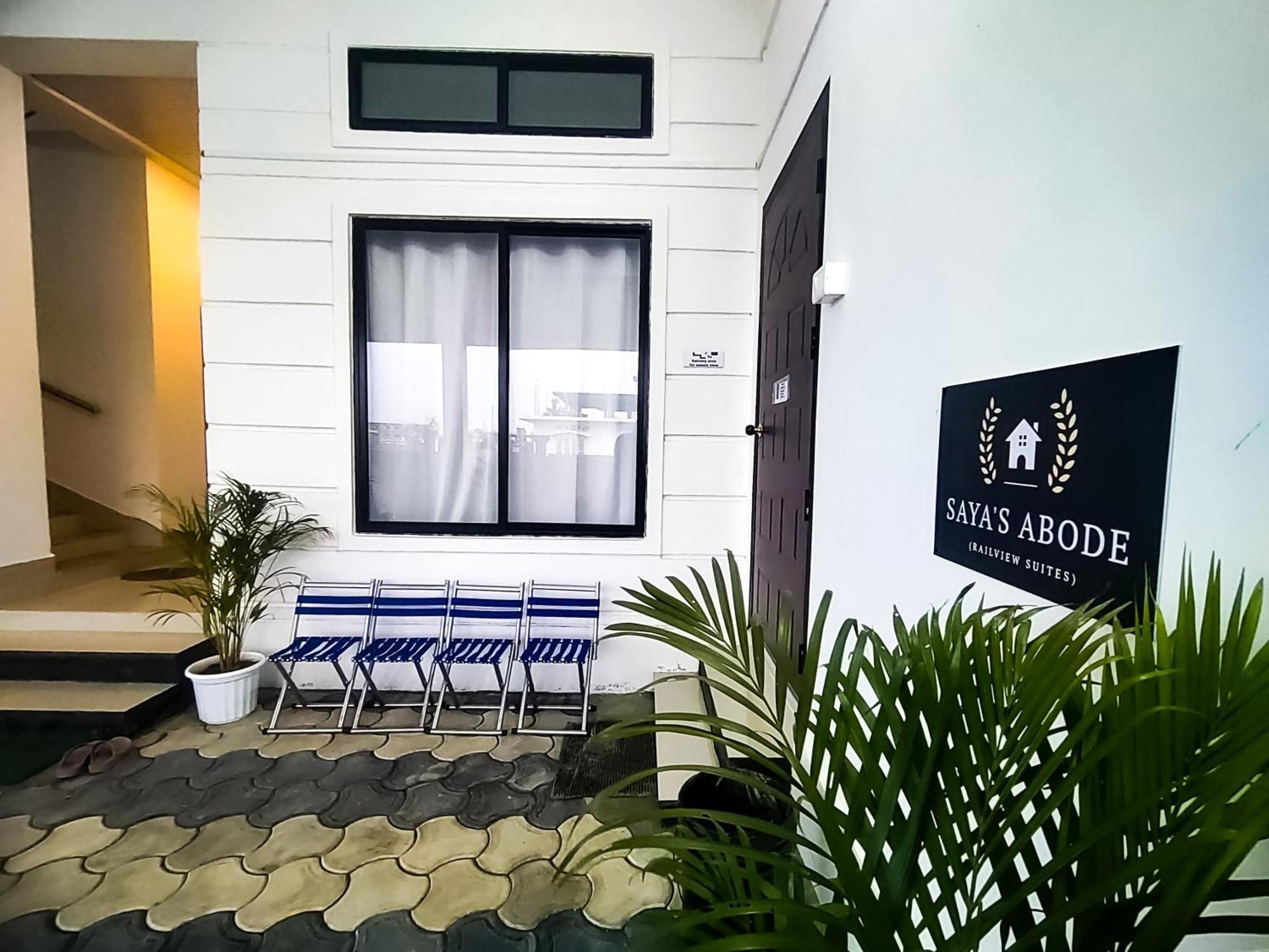 Saya's Abode - Railview Apartment