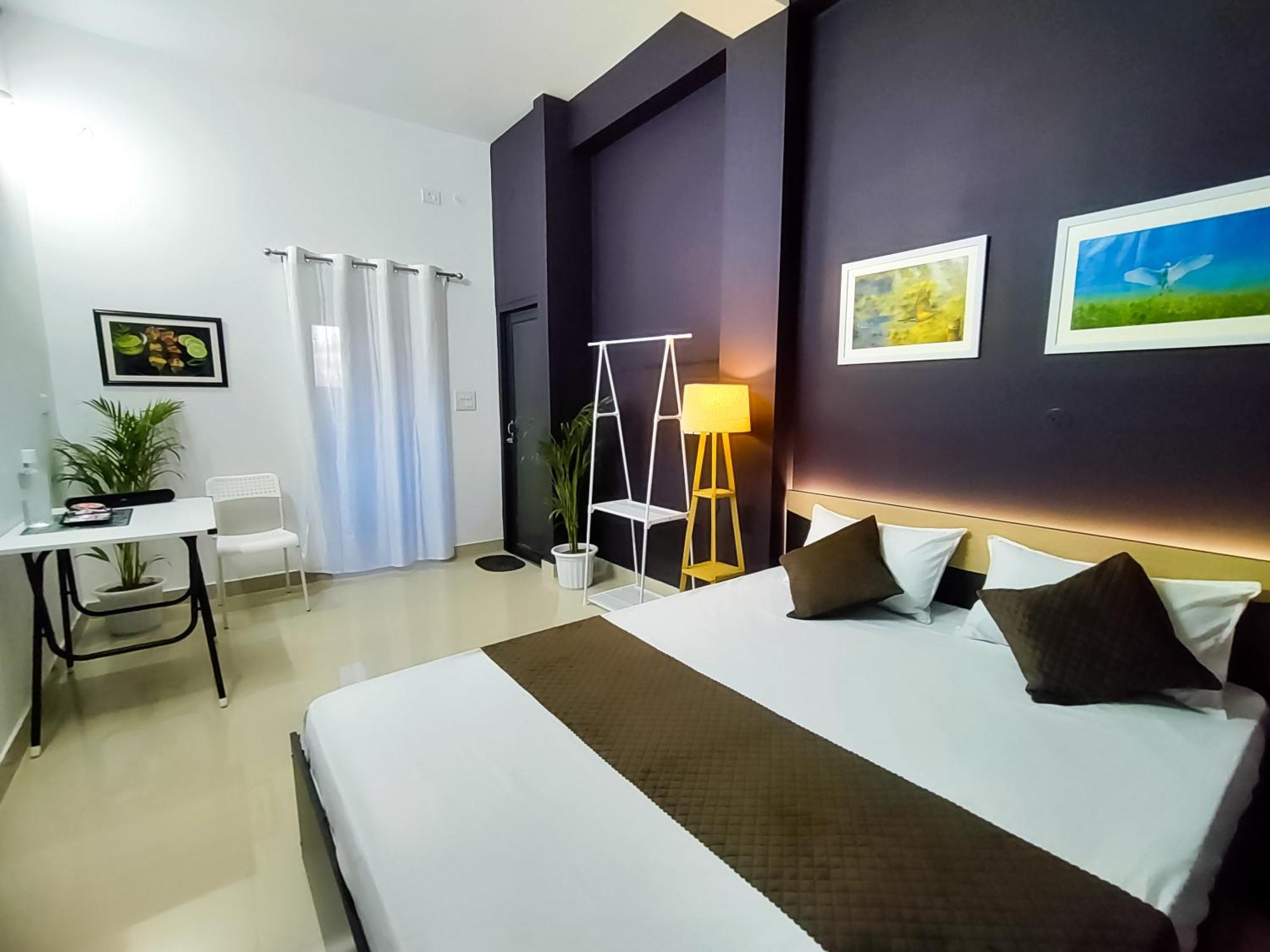 Saya's Abode - Railview Apartment