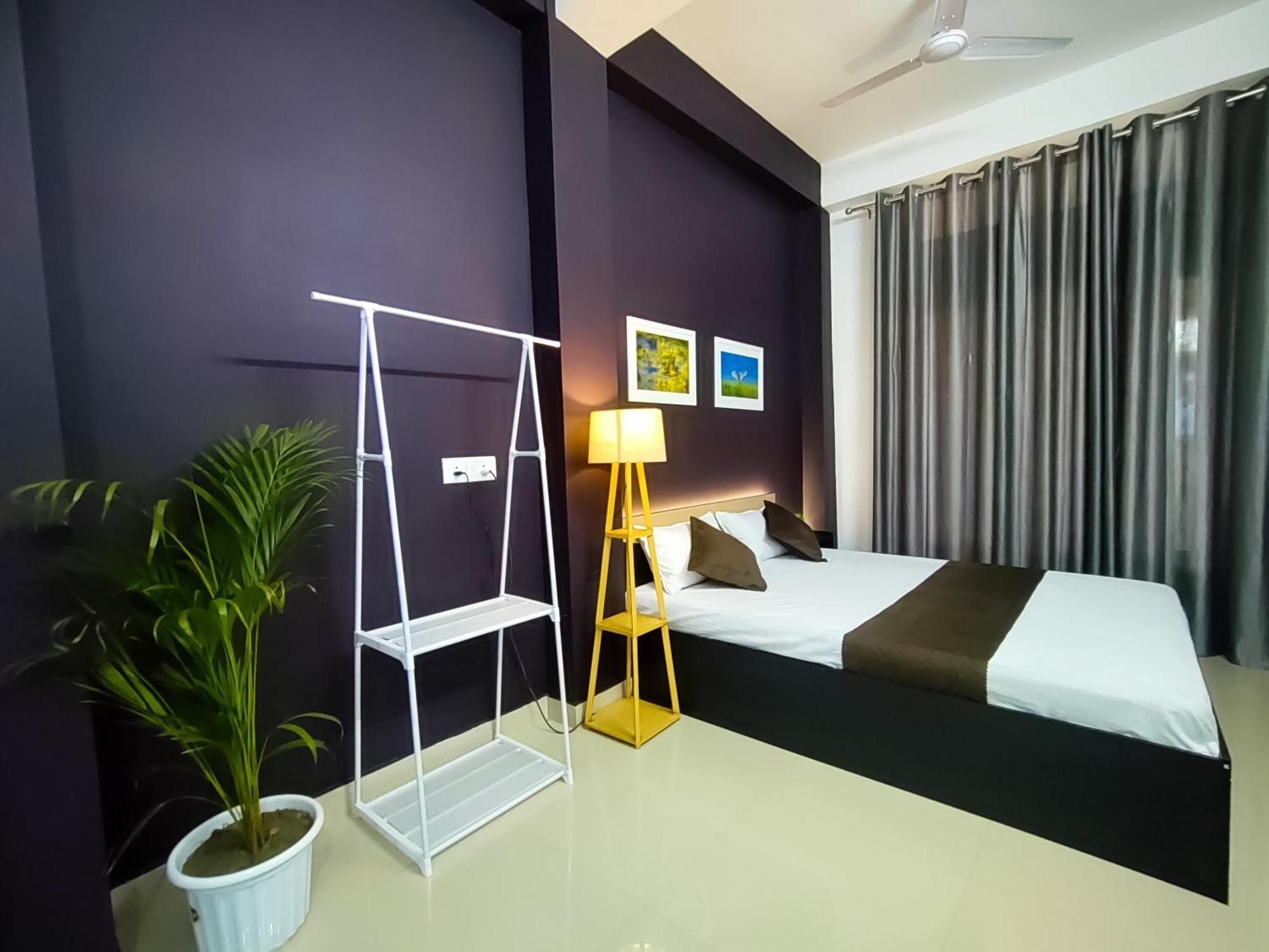 Saya's Abode - Railview Apartment *